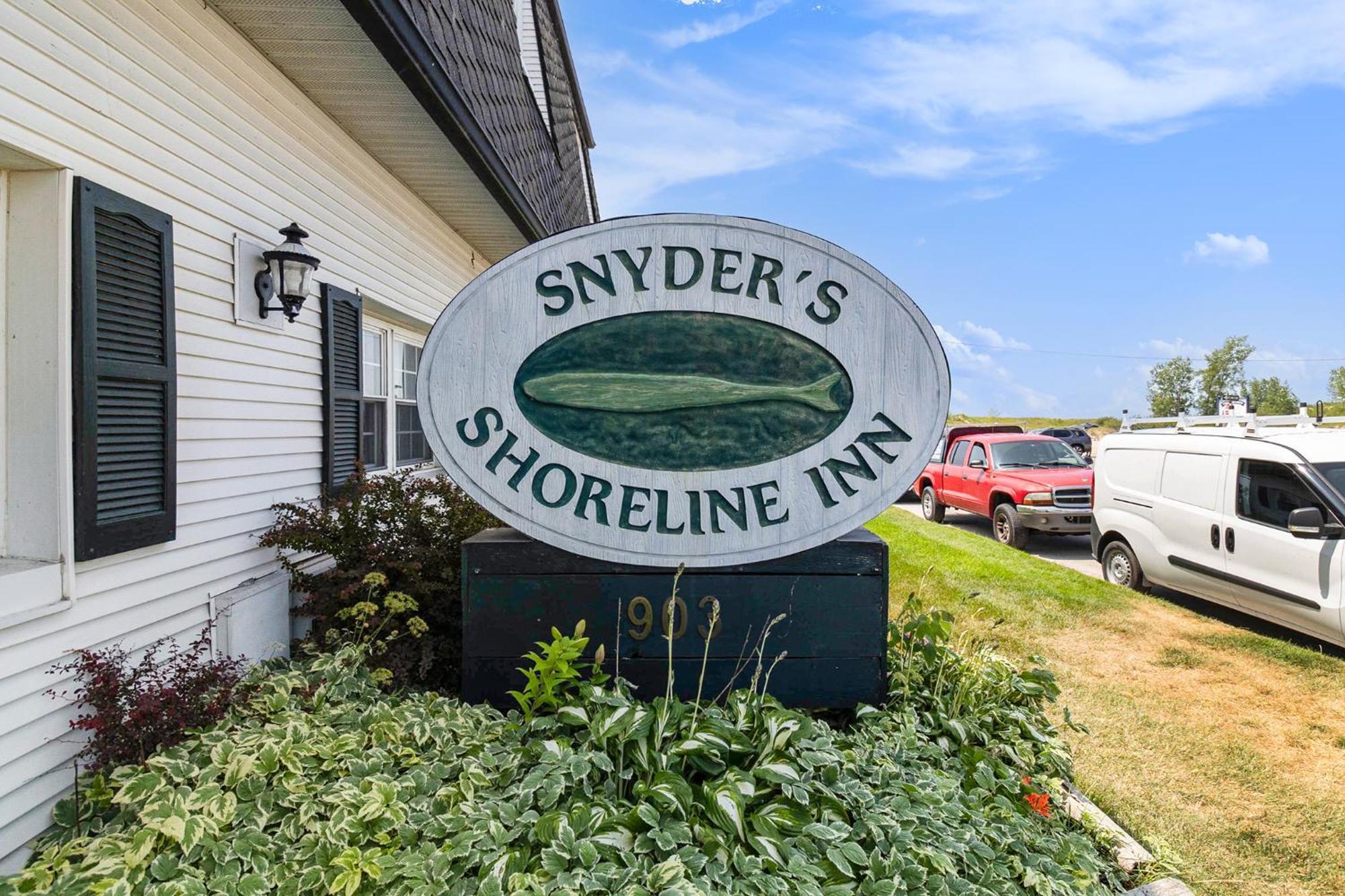 Snyders Shoreline Inn Ludington Esterno foto